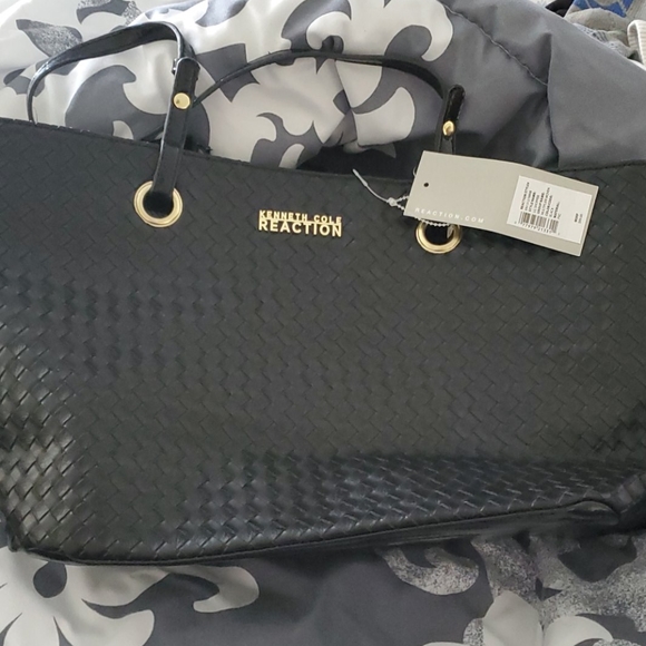 Kenneth Cole purse - Picture 1 of 4